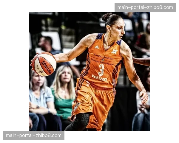 WNBA球员担任社区中心导师，指导青少年女子篮球队