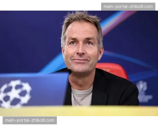 勒沃库森主帅尤尔曼德确认科法内大腿伤势，赛前将进行医疗检查